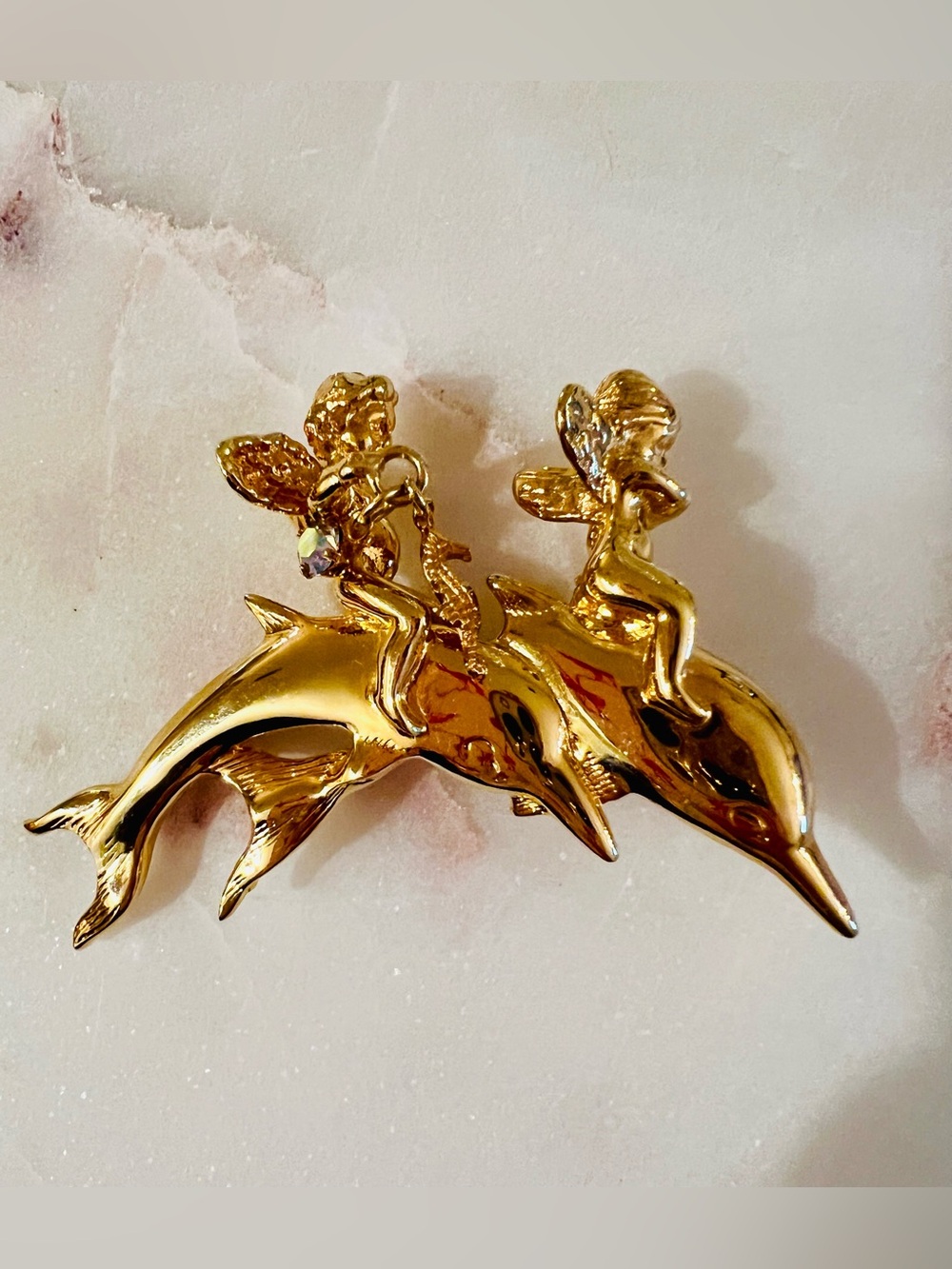Kirks Folly Brooch – Dancing Dolphins with Angels & Iridescent Crystal/Seahorse